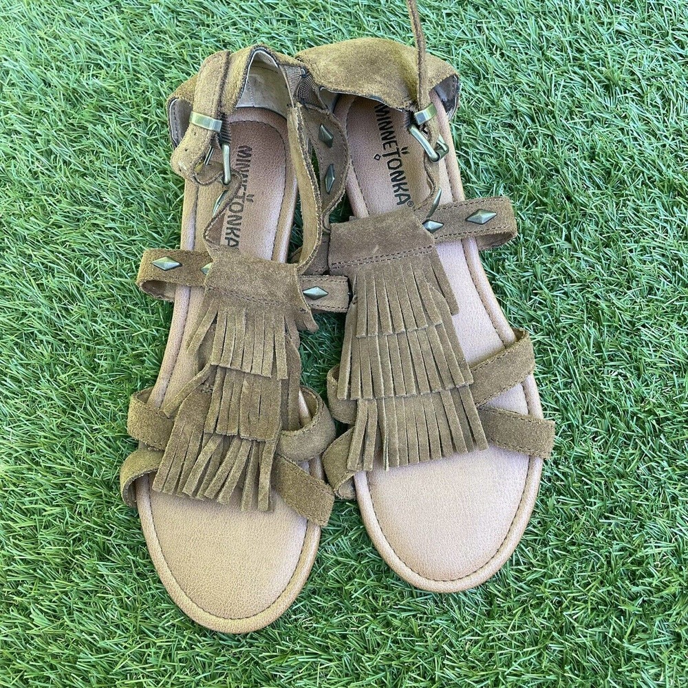 Minnetonka Tan Merriam Fringe Studded Gladiator Wedge Suede Sandals Size 7